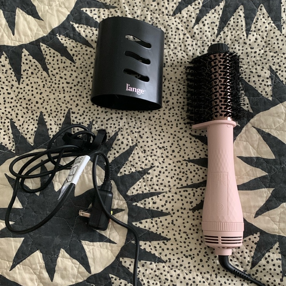 l’ange blowout styling and blow dry brush